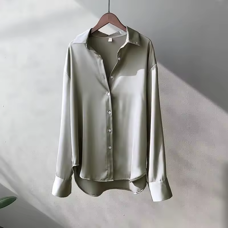 Bygenoveve | Satynowa bluzka koszulowa z długim rękawem