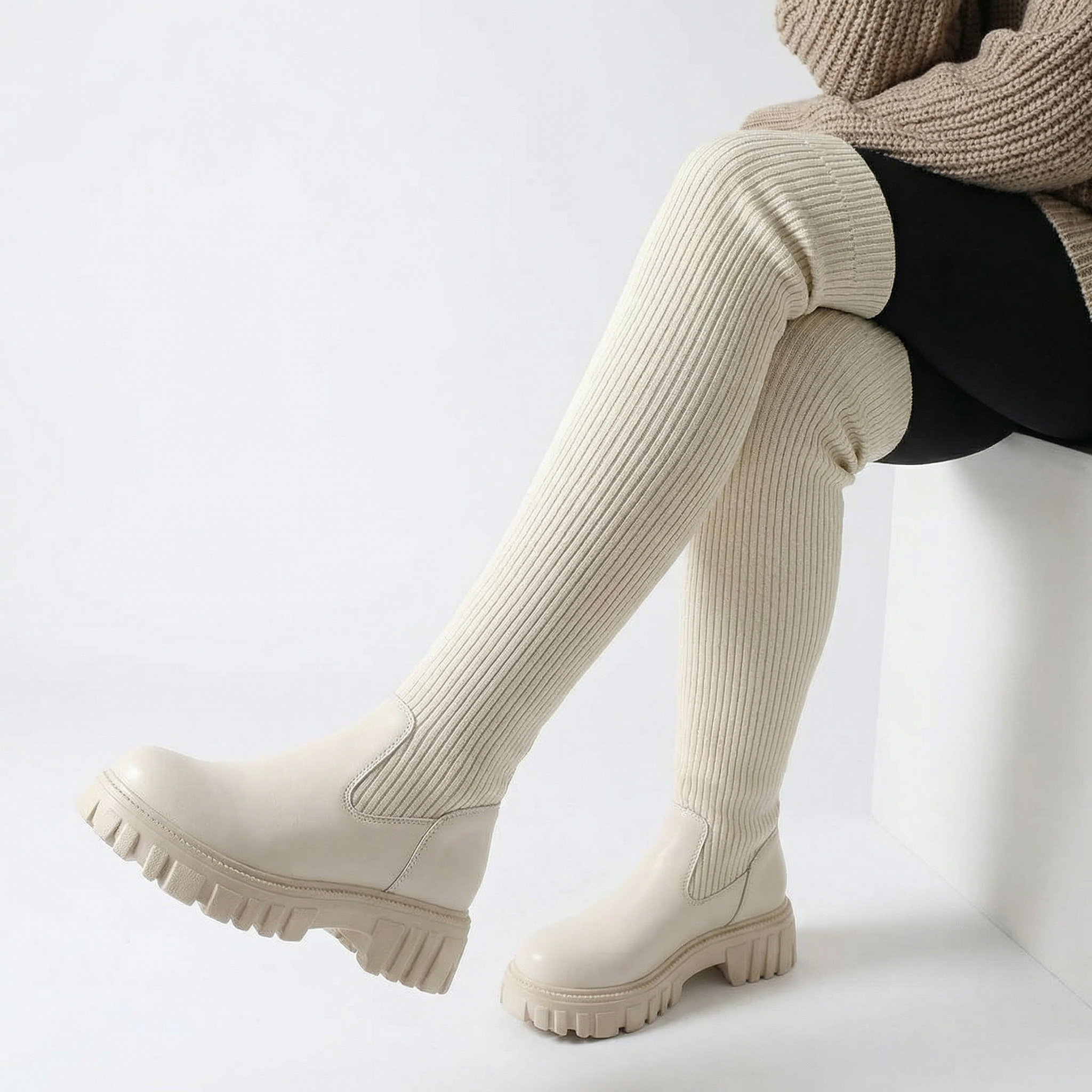 Dzianinowe botki z elastyczną cholewką